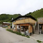 Casa de Férias In Zillertal Near Hochzillertal Area