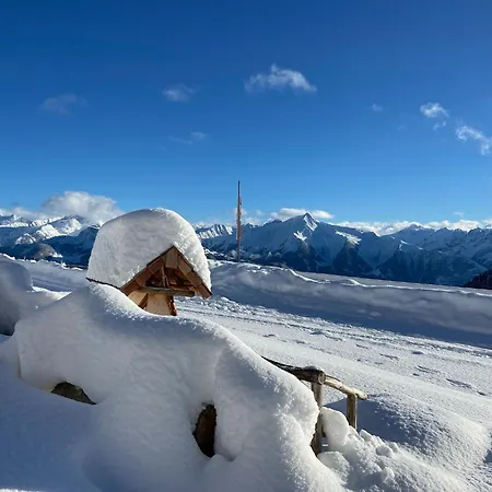 In Zillertal Near Hochzillertal Area بيت للعطل *